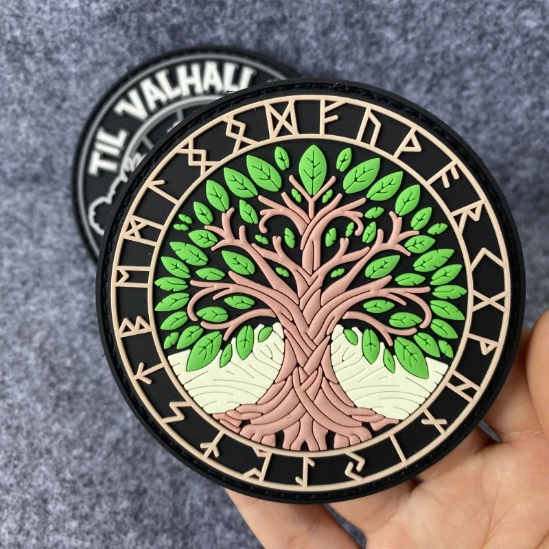 Yggdrasil Viking Totem PVC Pat - đánh giá và giá Urban Backpack Tactical